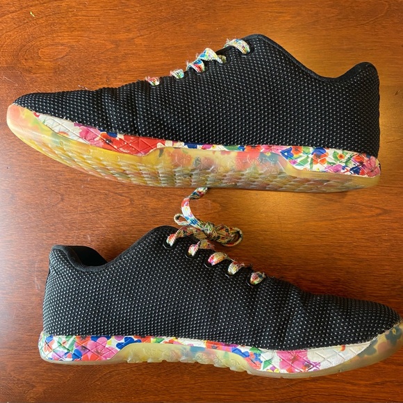 Woman’s Floral Nobull trainers M7.5 W9 - Picture 2 of 7